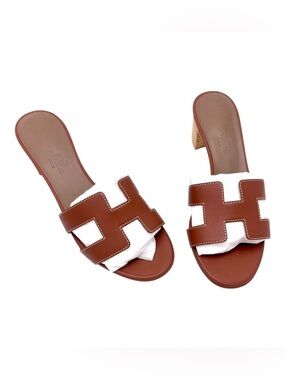 Oasis Sandals Gold Brown Calfskin 38 EU New With Box Hermès